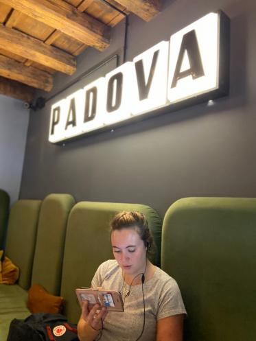 Lauren under Padova sign